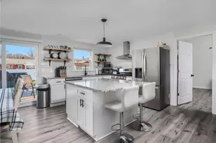 26 Lorraine Ave, Coventry, RI 02816 - Photo 4