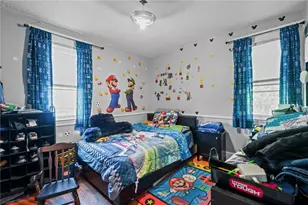61 Robin St, Providence, RI 02908 - Photo 2