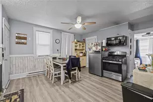 61 Robin St, Providence, RI 02908 - Photo 4