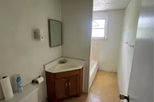 41 Washington Ave, Cranston, RI 02920 - Photo 24