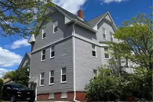 41 Washington Ave, Cranston, RI 02920 - Photo 4