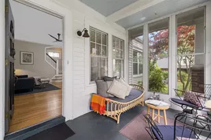 11 Glenwood Ave, Pawtucket, RI 02860 - Photo 8