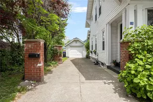 11 Glenwood Ave, Pawtucket, RI 02860 - Photo 50