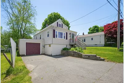 34 Farnum Street, Tiverton, RI 02878 - Photo 2