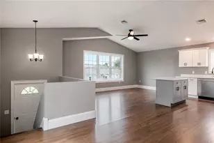 63 Balch St, Pawtucket, RI 02861 - Photo 4