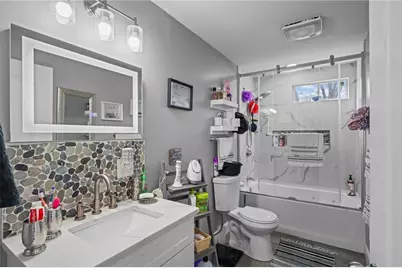 471 Smithfield Avenue, Pawtucket, RI 02860 - Photo 16