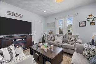 471 Smithfield Ave, Pawtucket, RI 02860 - Photo 8