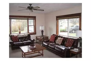 35 Treasure Rd, Narragansett, RI 02882 - Photo 6