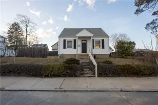 30 Messina St, Providence, RI 02908 - Photo 2