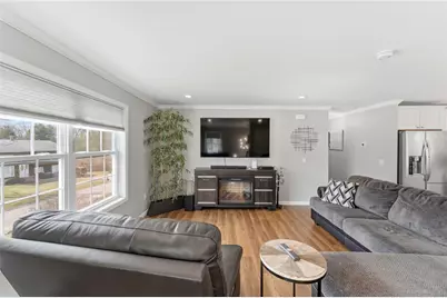 10 Corrine Drive, Johnston, RI 02919 - Photo 4
