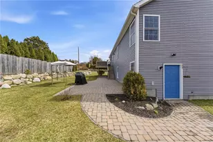 10 Corrine Dr, Johnston, RI 02919 - Photo 28