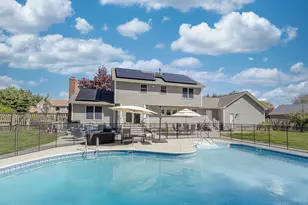 10 Split Creek Ct, Cranston, RI 02921 - Photo 28