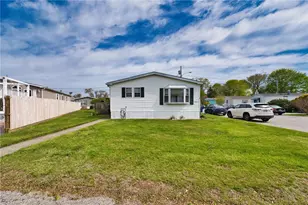 1 Scotty Dr, Portsmouth, RI 02871 - Photo 4