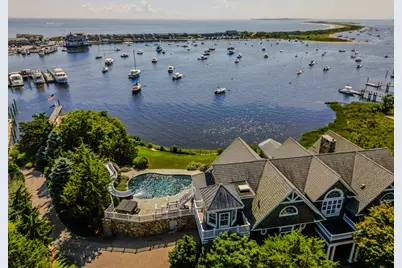 14 Pawcatuck Avenue, Westerly, RI 02891 - Photo 4