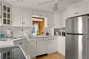 24 Dunes Rd, Narragansett, RI 02882 - Photo 20