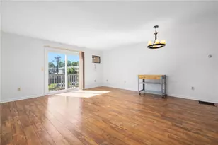 4 Smithfield Rd, North Providence, RI 02904 - Photo 8