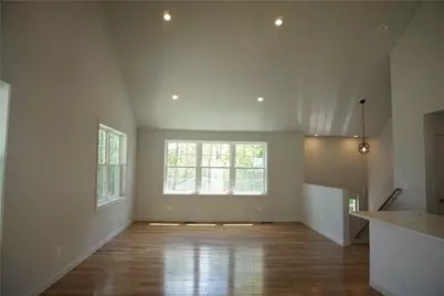 178 Highland Street, Cranston, RI 02920 - Photo 10