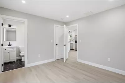 307 Oxford Street, Providence, RI 02905 - Photo 8