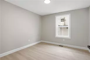 307 Oxford St, Providence, RI 02905 - Photo 12