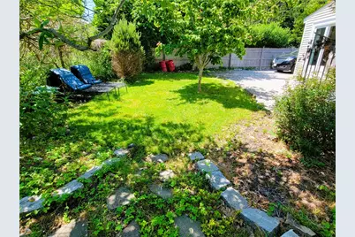 129 Connection Street, Newport, RI 02840 - Photo 22