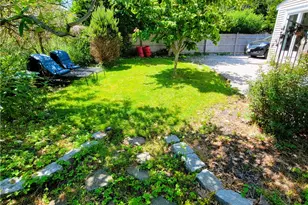 129 Connection St, Newport, RI 02840 - Photo 22