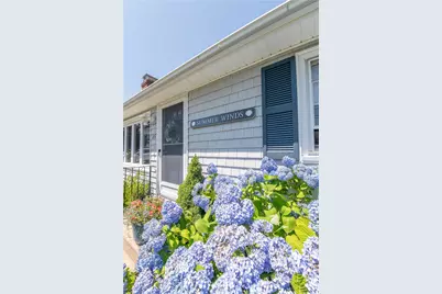 85 Treasure Road, Narragansett, RI 02882 - Photo 2