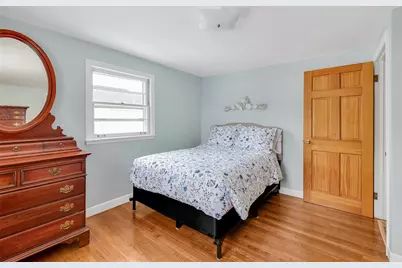 85 Treasure Road, Narragansett, RI 02882 - Photo 18