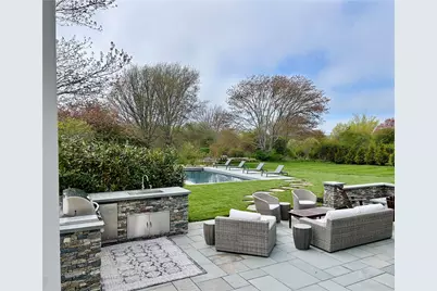 207 Cornelius Drive, Portsmouth, RI 02871 - Photo 4