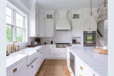 207 Cornelius Drive, Portsmouth, RI 02871 - Photo 6