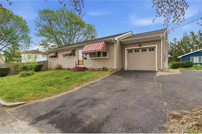 107 Irene Boulevard, Woonsocket, RI 02895 - Photo 18