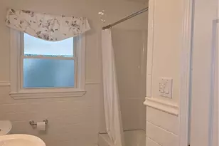 135 Cornell St, Cranston, RI 02920 - Photo 12