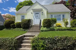 135 Cornell St, Cranston, RI 02920 - Photo 4