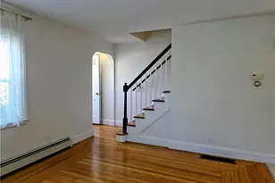 135 Cornell St, Cranston, RI 02920 - Photo 6
