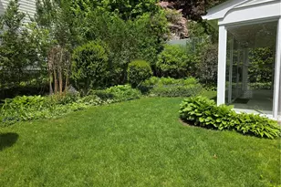 135 Cornell St, Cranston, RI 02920 - Photo 28