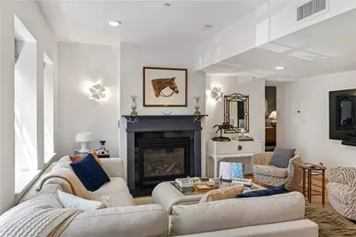 27 High Street #2, Newport, RI 02840 - Photo 8
