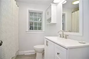 194 S Pier Rd, Narragansett, RI 02882 - Photo 14