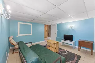 167 Central St, Lincoln, RI 02838 - Photo 10