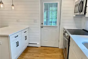 5 Simmons St, Newport, RI 02840 - Photo 6