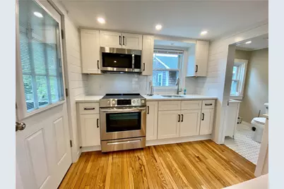 5 Simmons Street #2, Newport, RI 02840 - Photo 12