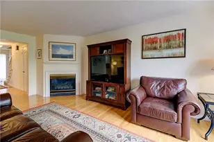 23 Waterview Dr, Smithfield, RI 02917 - Photo 6
