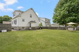 52 Dover St, Pawtucket, RI 02860 - Photo 30