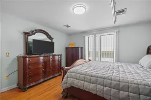 22 Stonelaw Ave, Providence, RI 02908 - Photo 8