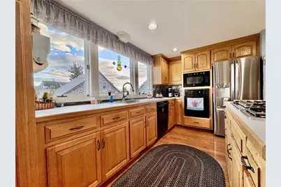 71 Wolcott Avenue, Stonington, CT 06378 - Photo 18