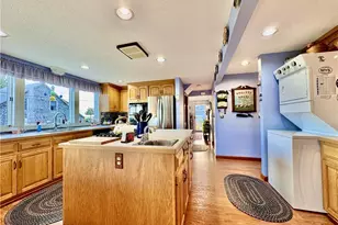 71 Wolcott Ave, Stonington, CT 06378 - Photo 16