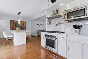 20 Stewart St, Warwick, RI 02889 - Photo 4