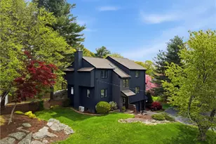 5 Aurora Dr, Cumberland, RI 02864 - Photo 2