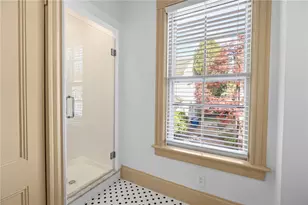 18 Barney St, Newport, RI 02840 - Photo 12