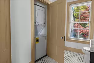 18 Barney St, Newport, RI 02840 - Photo 14
