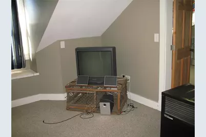 15 Webster Street #3, Newport, RI 02840 - Photo 6