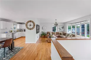 25 Doane St, Cranston, RI 02910 - Photo 8